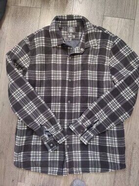 Volcom Black and White Plaid Fleece Shirt Jacket